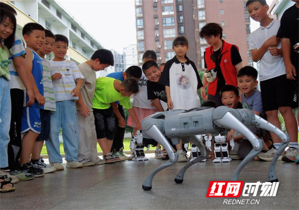 beat365在线唯一官网智能制造学院赴永州市蘋洲小学开展科普进校园活动